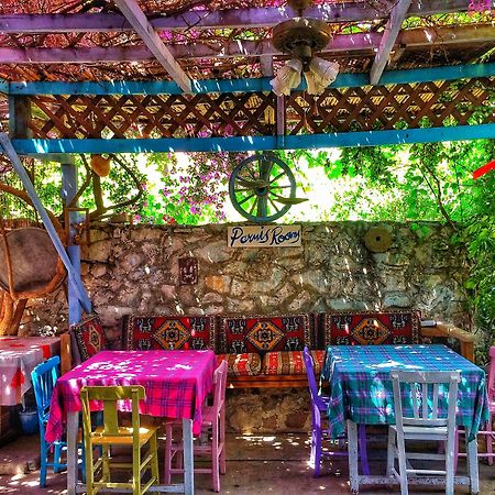 Parmis Rooms Çeşme Luaran gambar