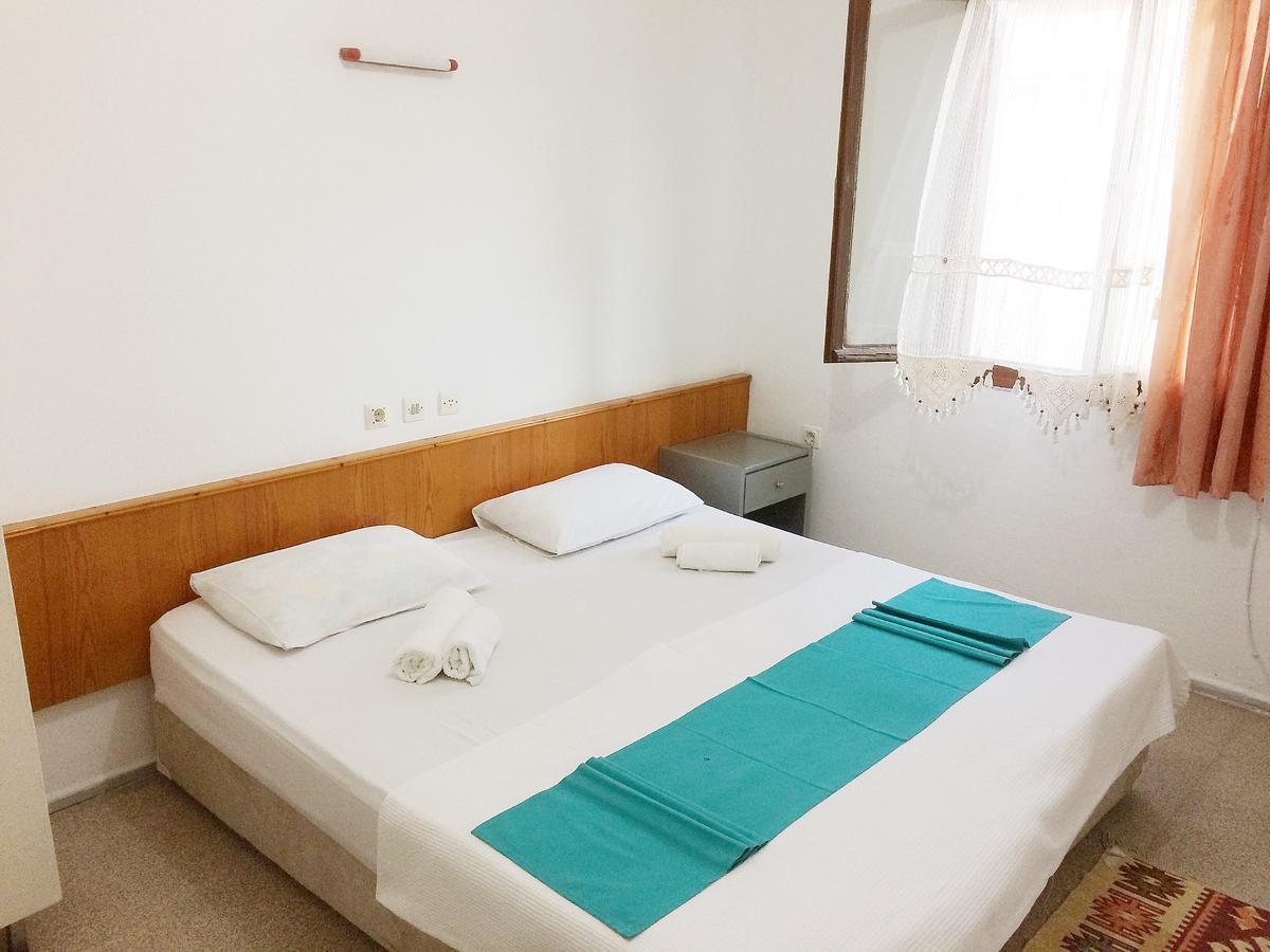 Parmis Rooms Çeşme Luaran gambar